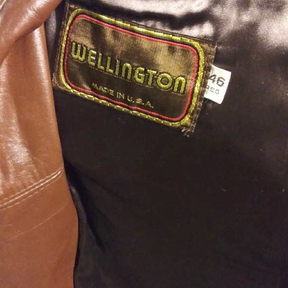 Coat - Picture 4 of 4